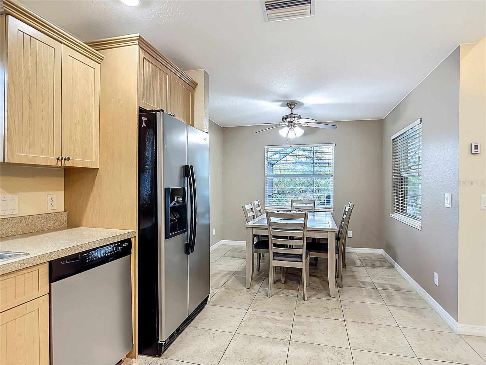 208 JENNIFER DR