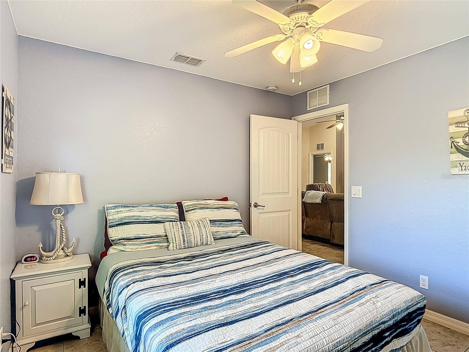 208 JENNIFER DR
