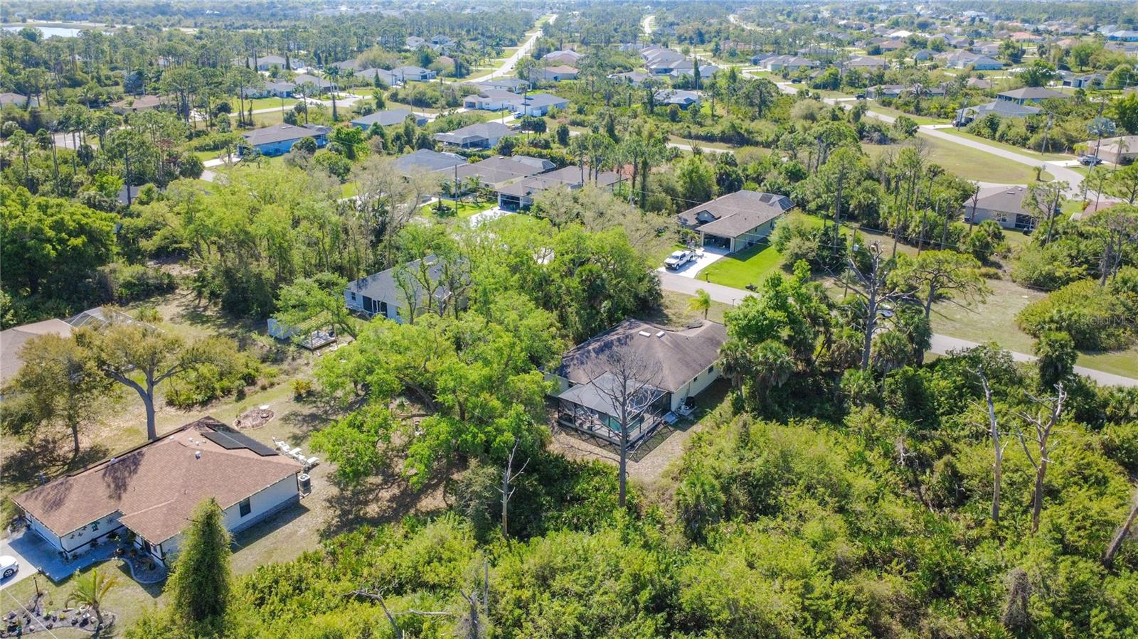 208 JENNIFER DR