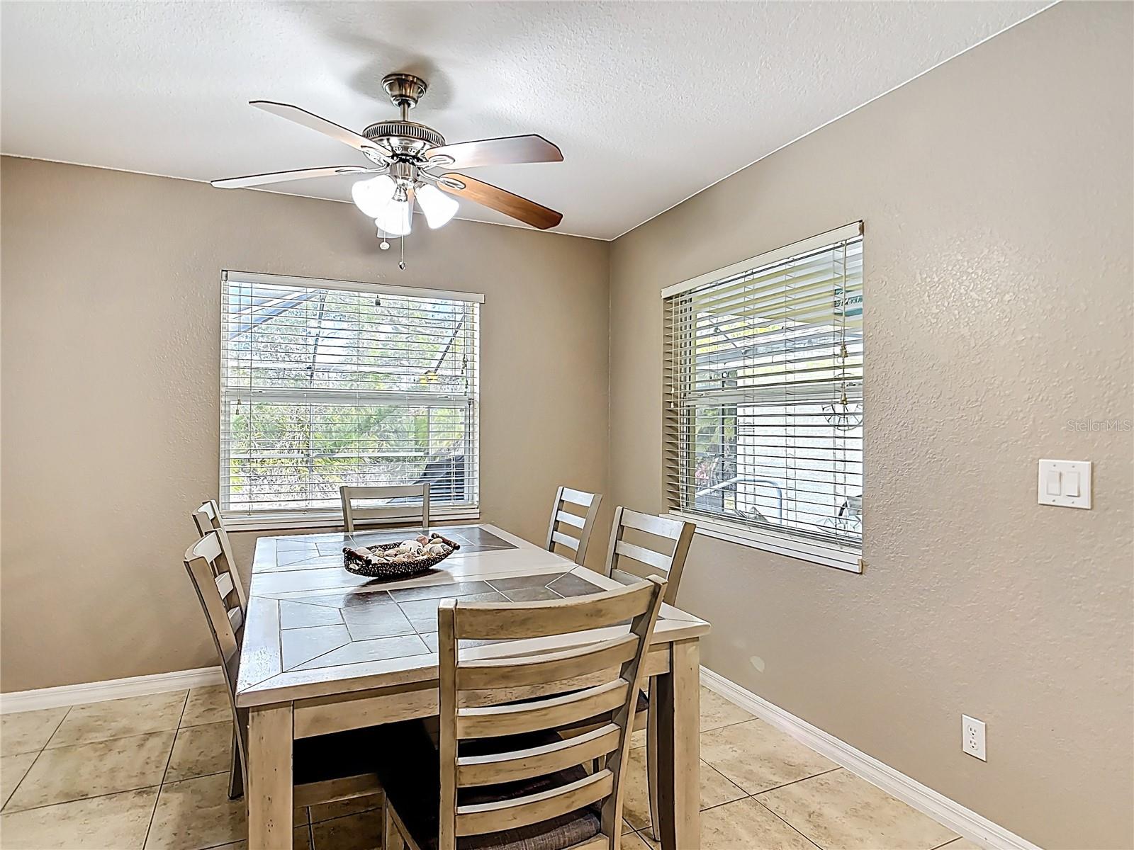 208 JENNIFER DR
