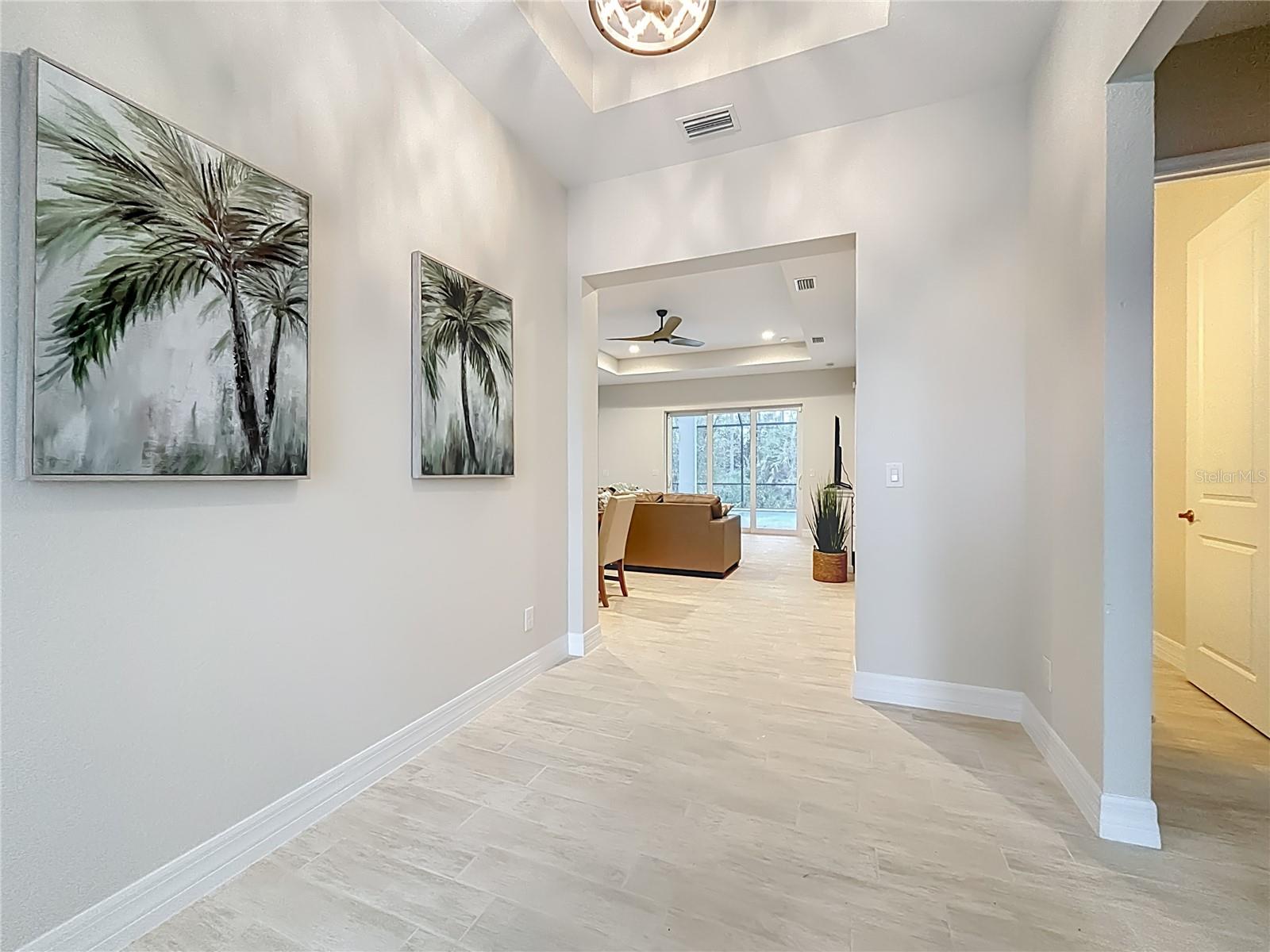 107 SWAN DR