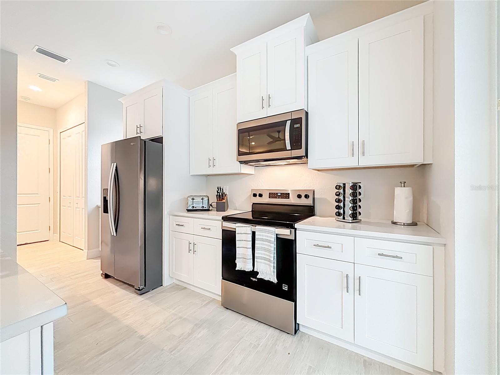 107 SWAN DR
