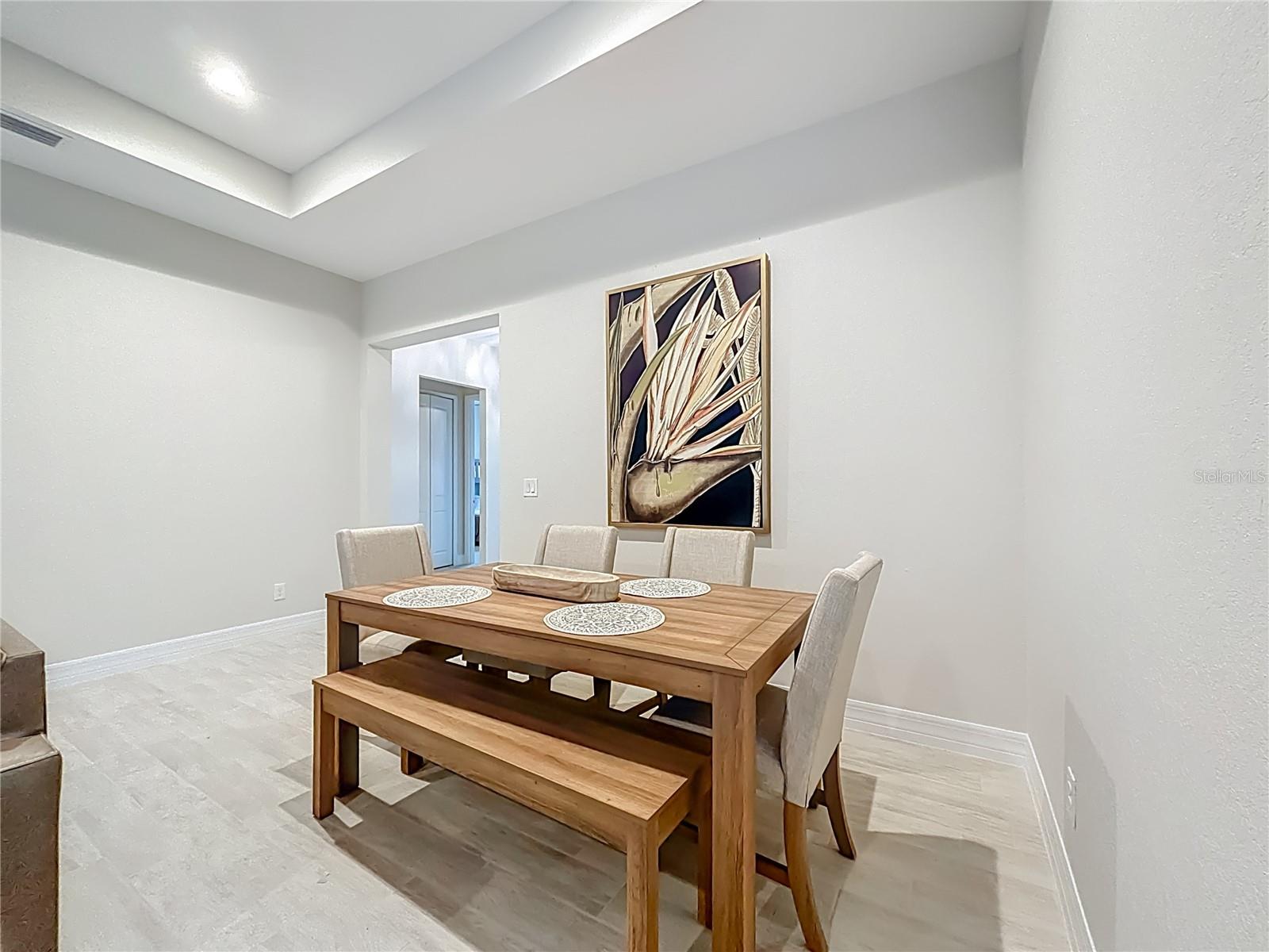 107 SWAN DR