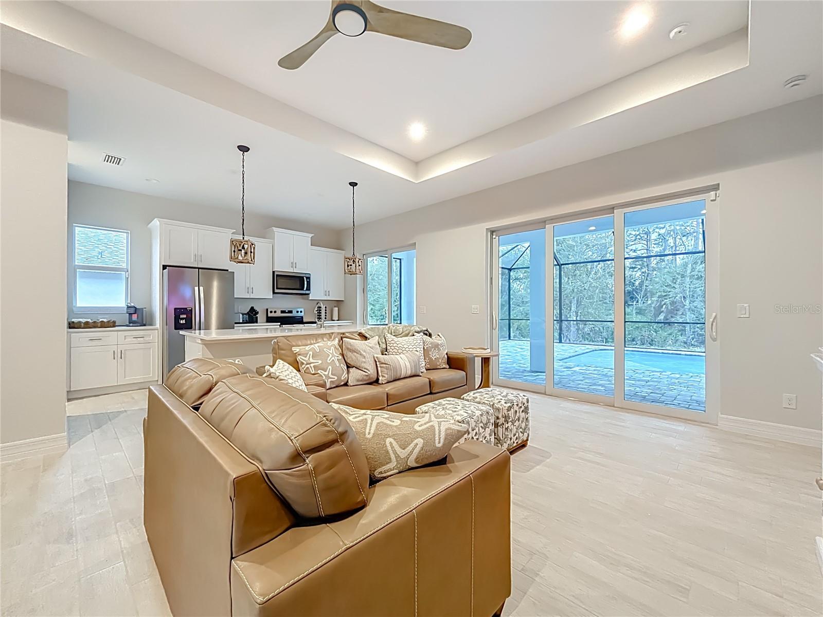 107 SWAN DR
