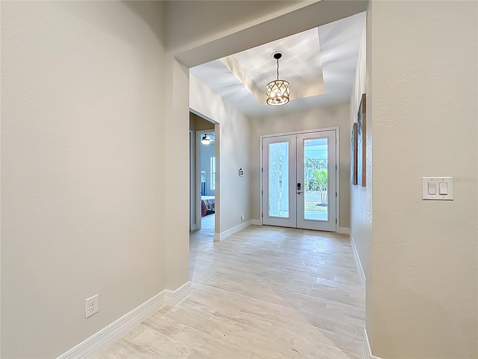 107 SWAN DR