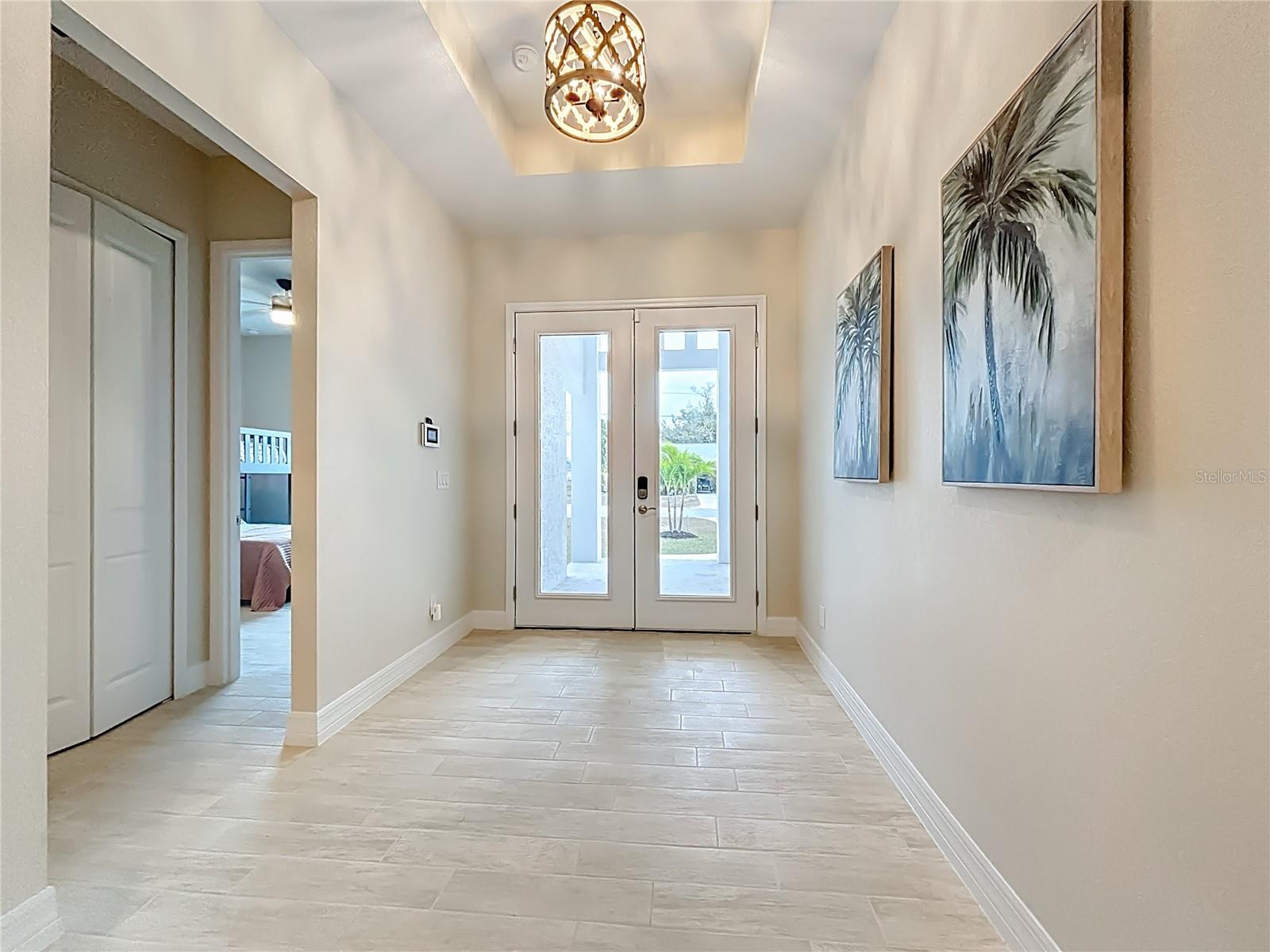 107 SWAN DR