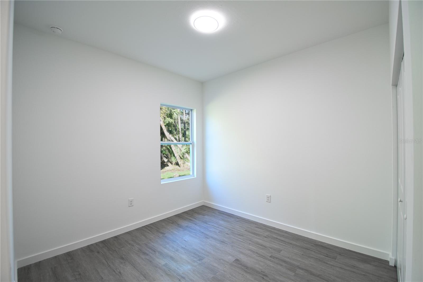 18380 DAKOTA AVE