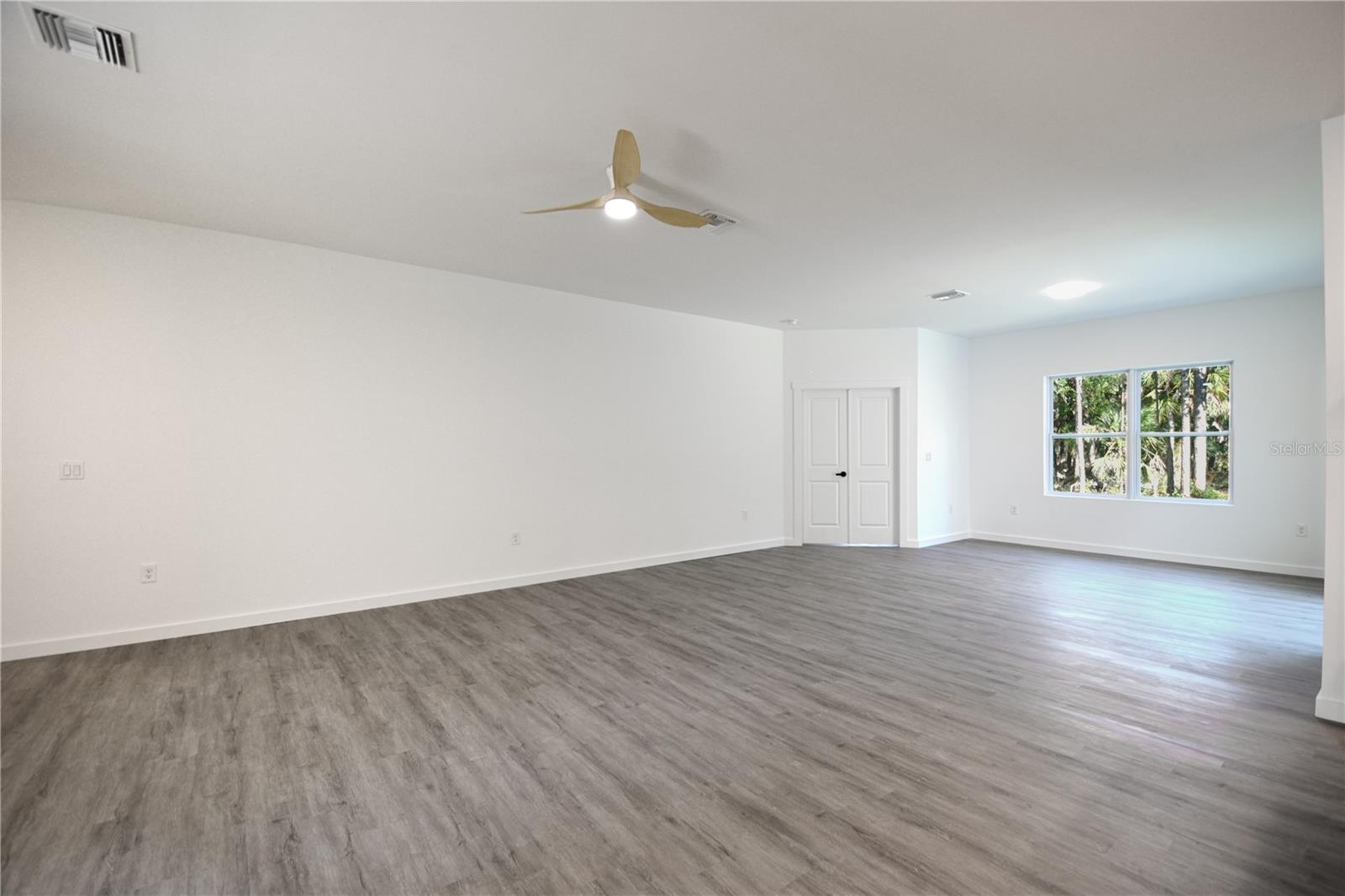 18380 DAKOTA AVE