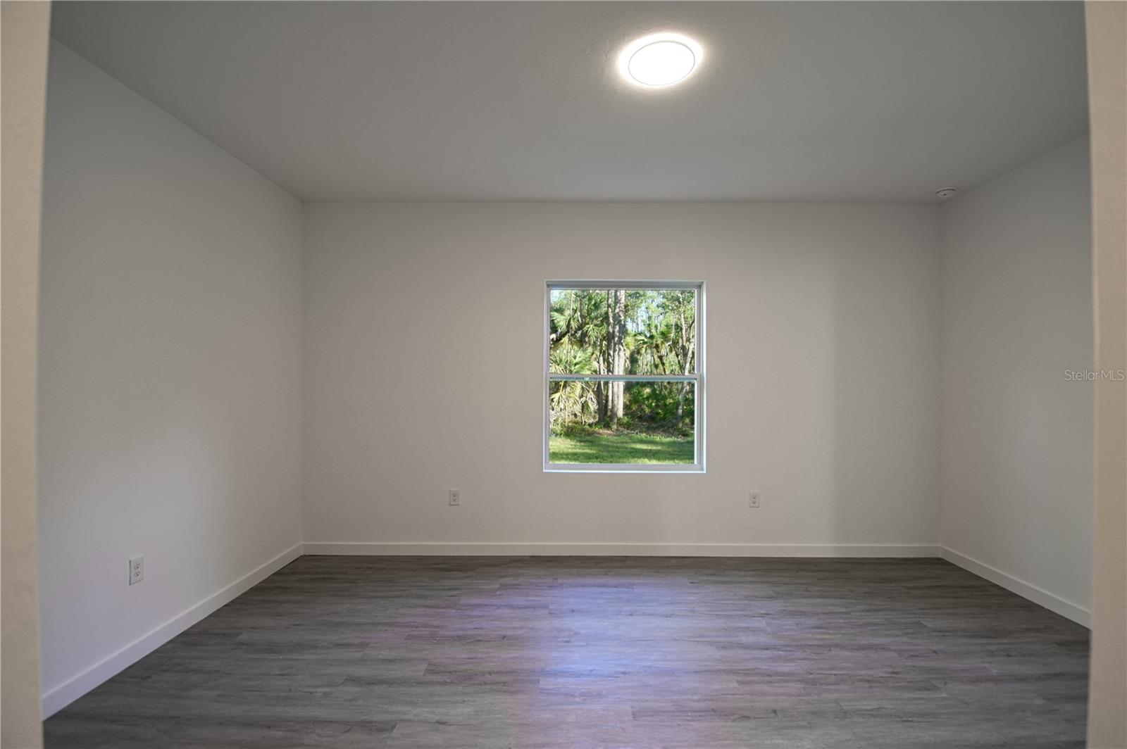 18380 DAKOTA AVE