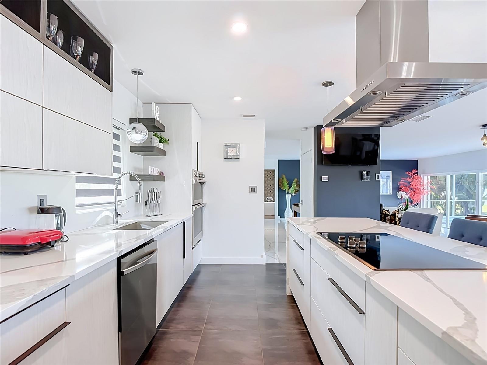 4449 CREWS CT