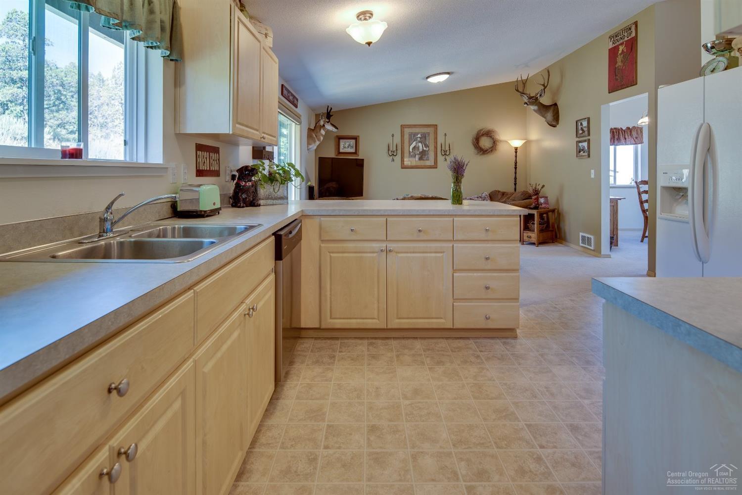 8000 SW Ridge Lane