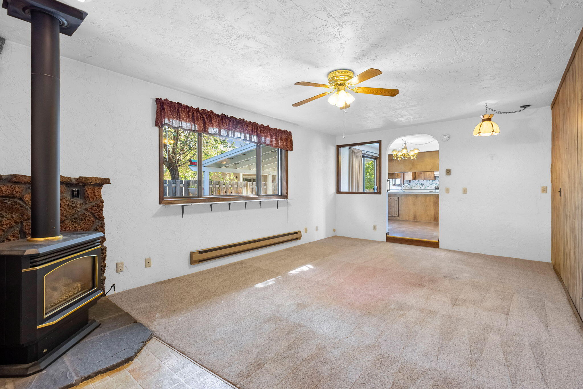 1760 SW Obsidian Avenue