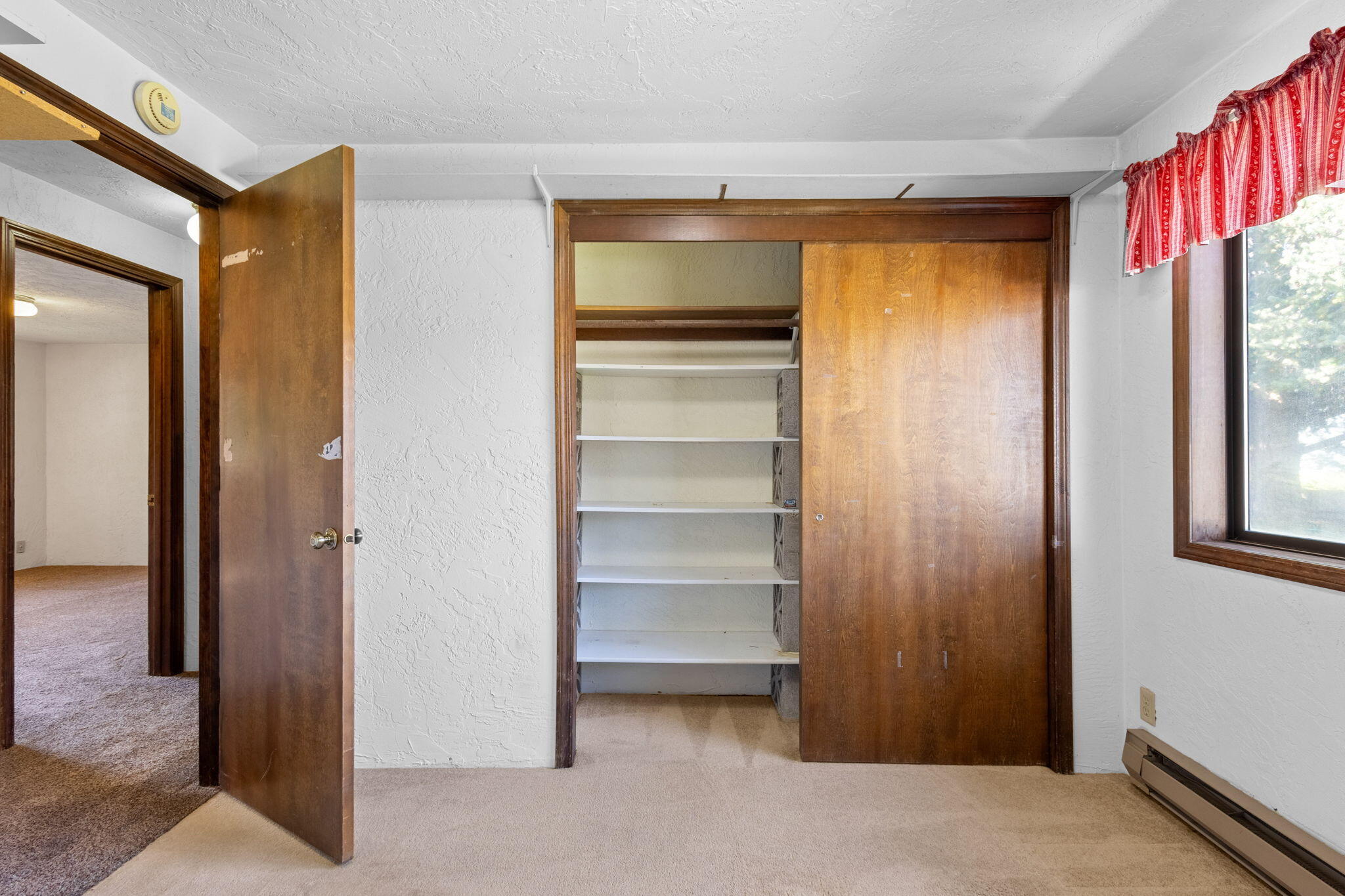 1760 SW Obsidian Avenue