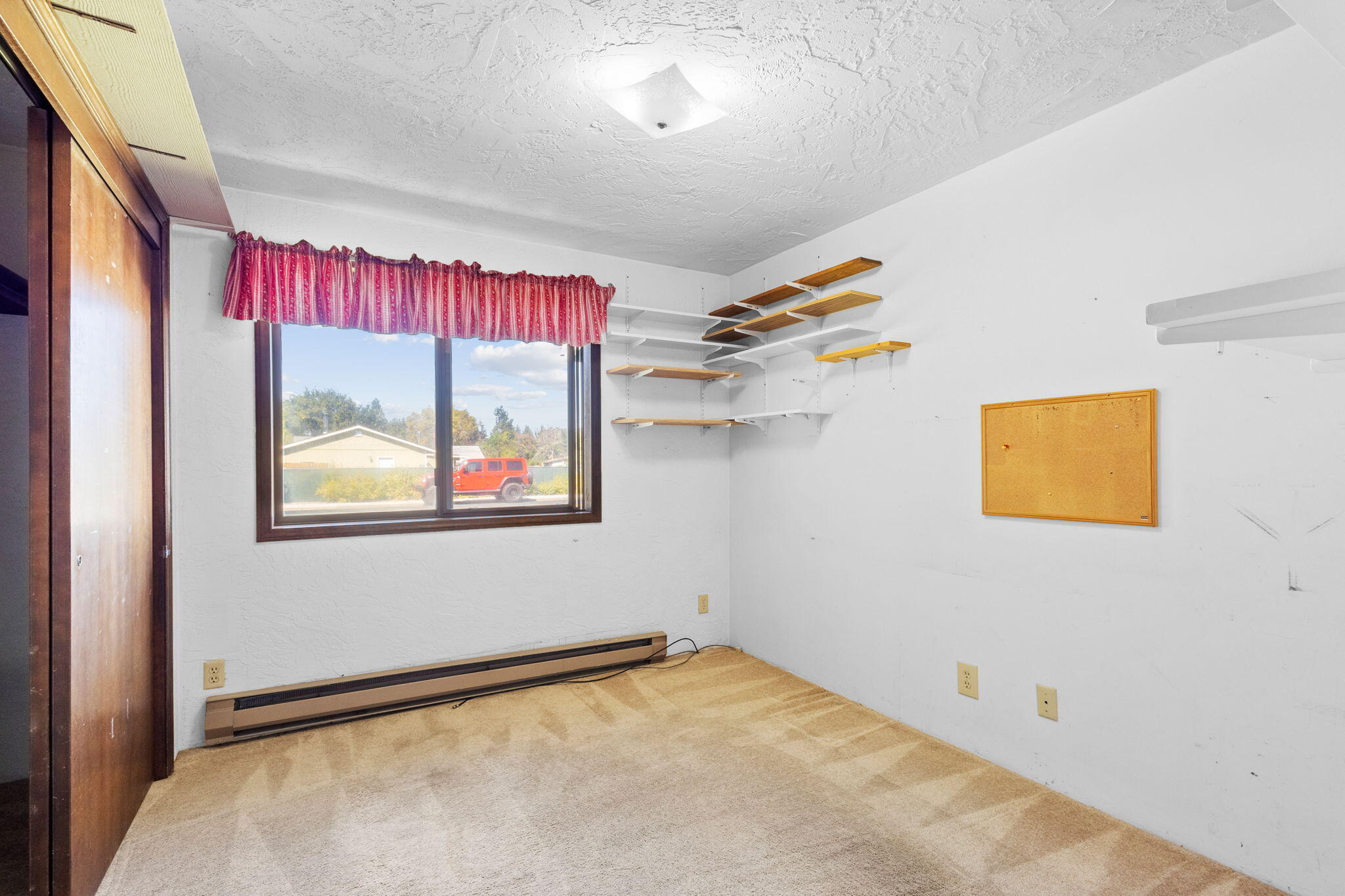 1760 SW Obsidian Avenue