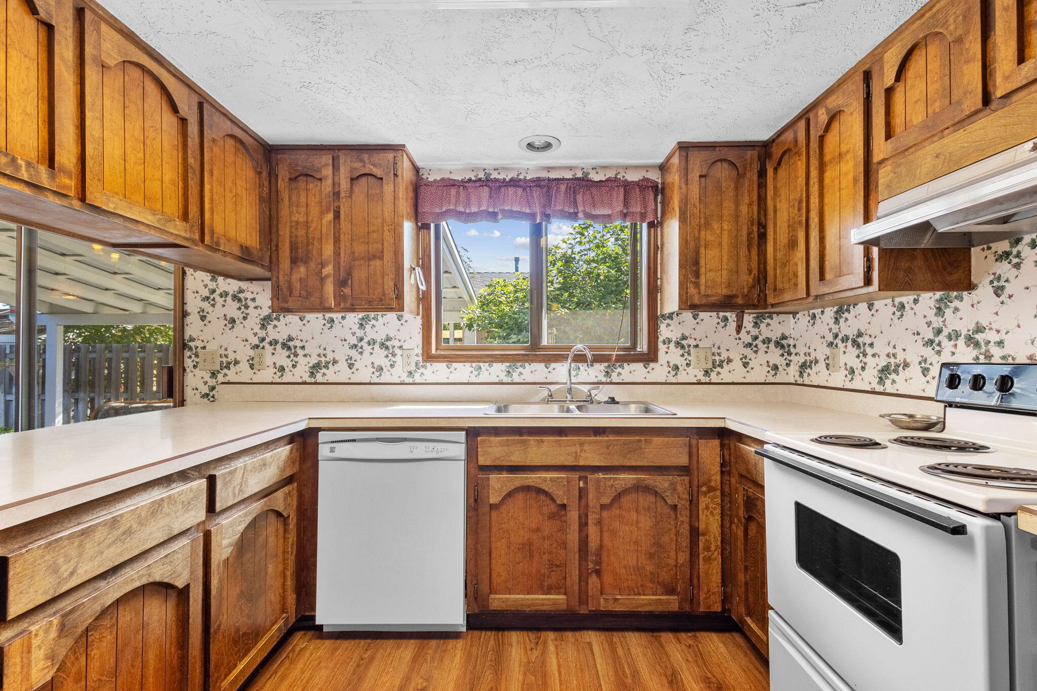 1760 SW Obsidian Avenue