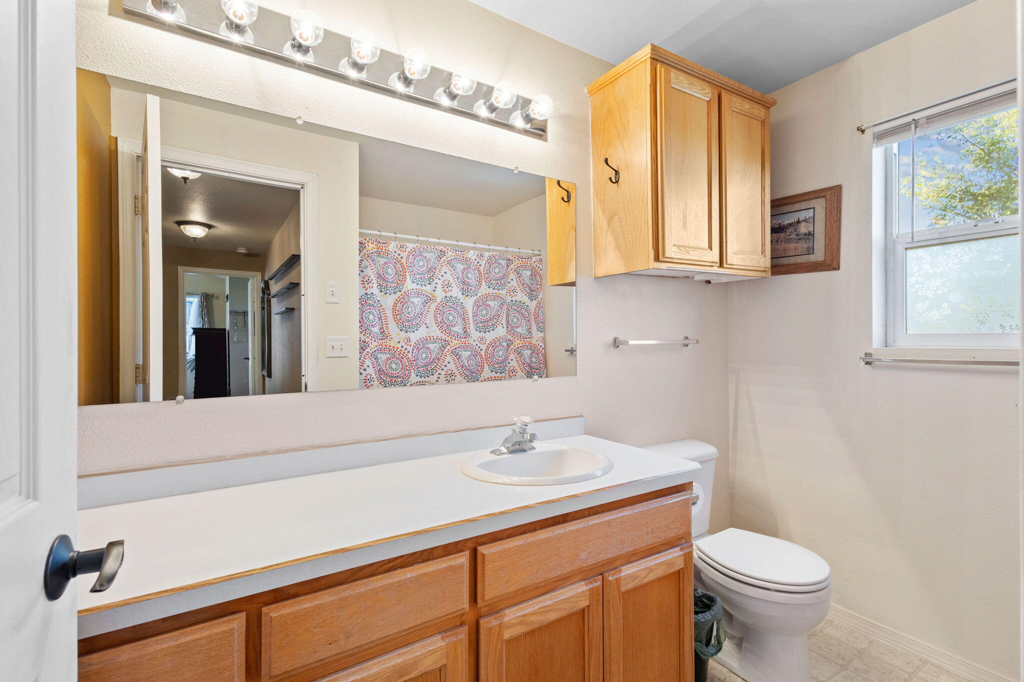 634 NE Sandstone Court, 1