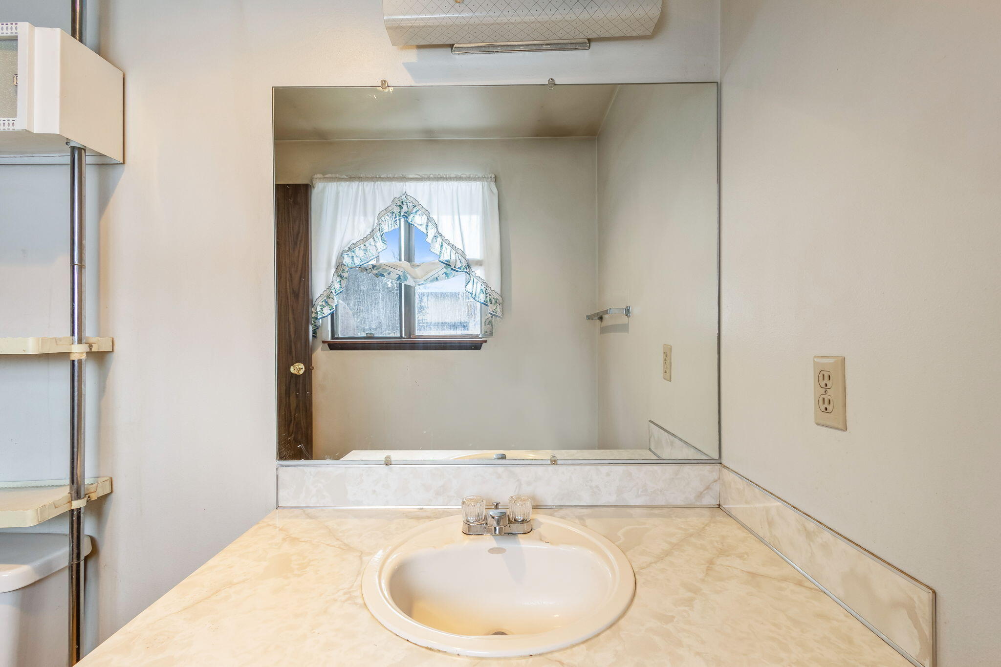 135 SW 5th Street