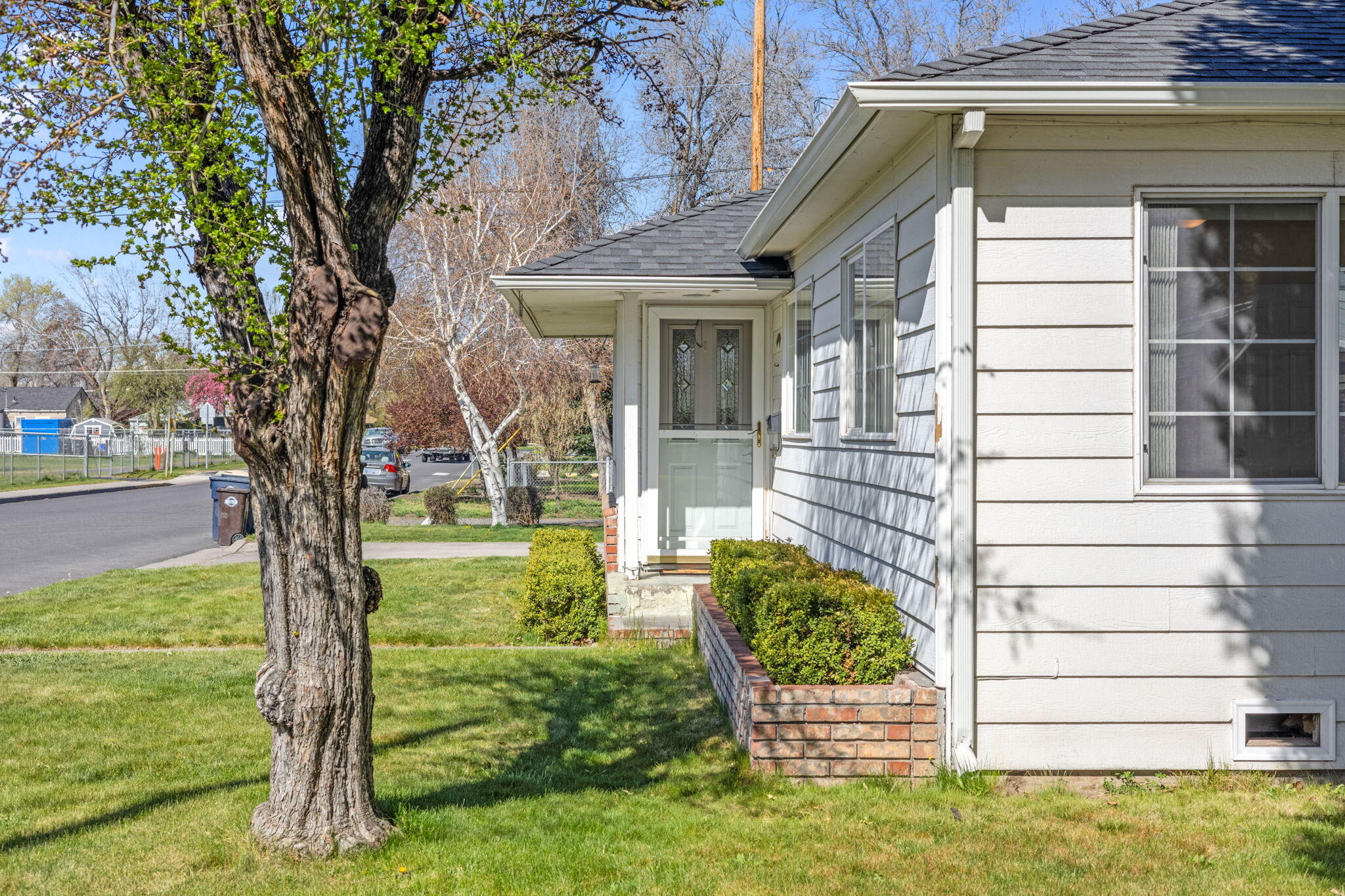 1309 SW Kalama Avenue