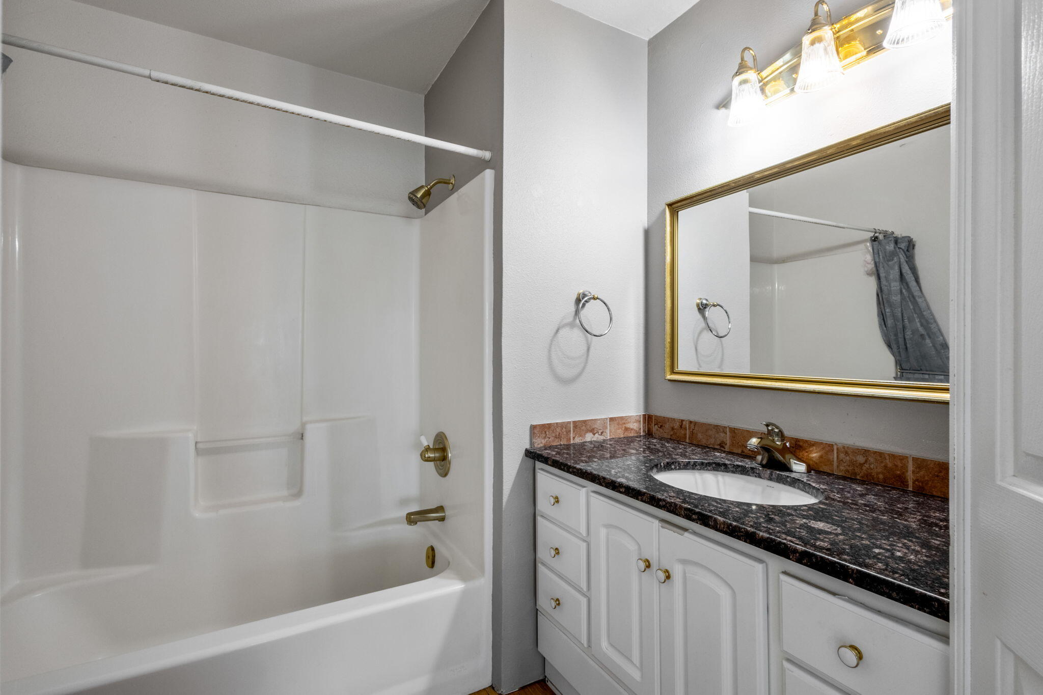 1309 SW Kalama Avenue