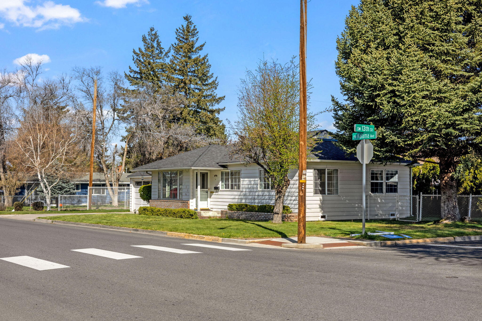 1309 SW Kalama Avenue