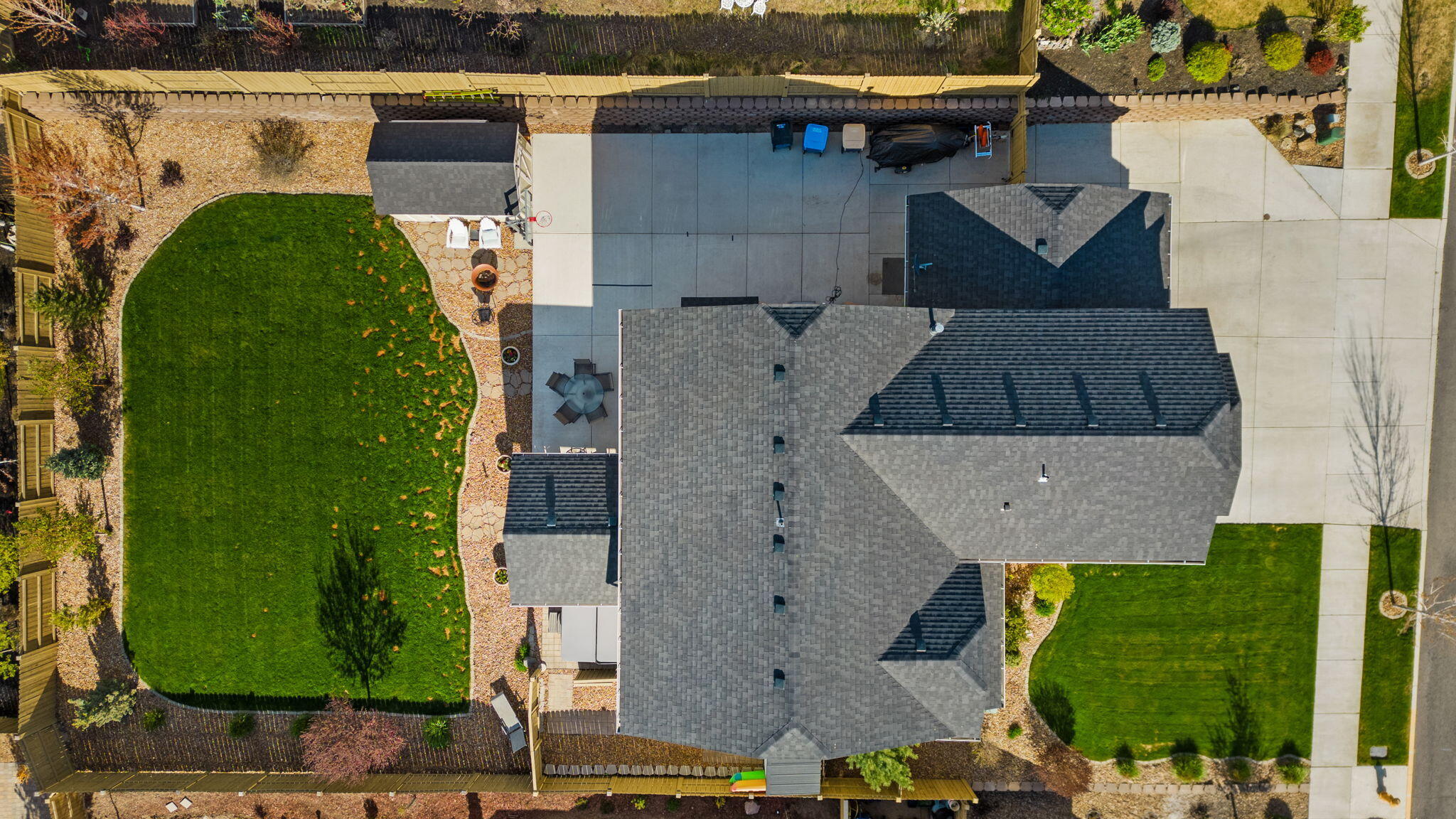 4577 SW Volcano Avenue