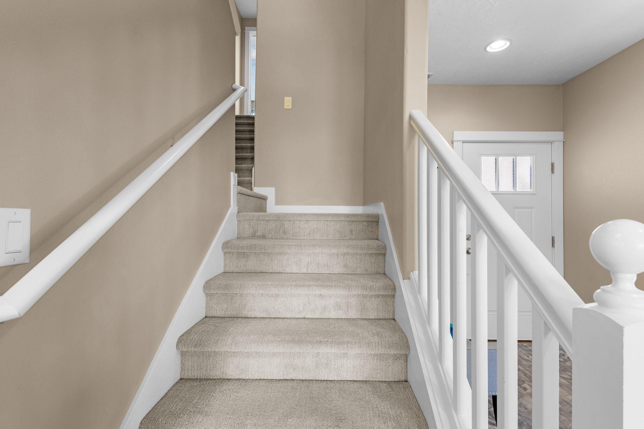 4577 SW Volcano Avenue