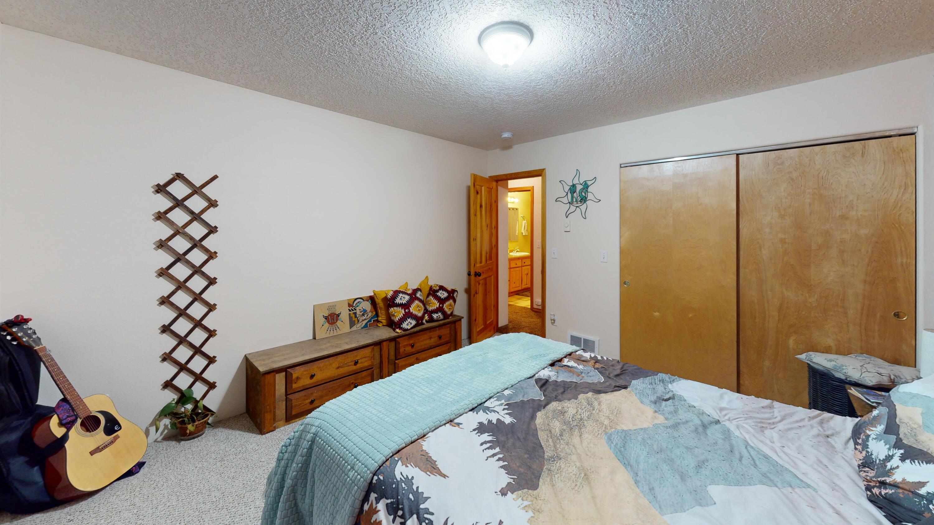 5122 SE Jerry Drive