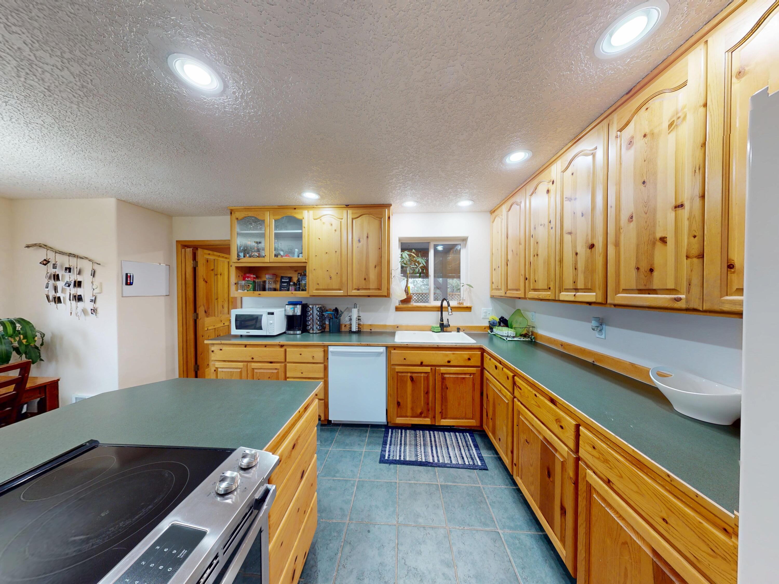 5122 SE Jerry Drive