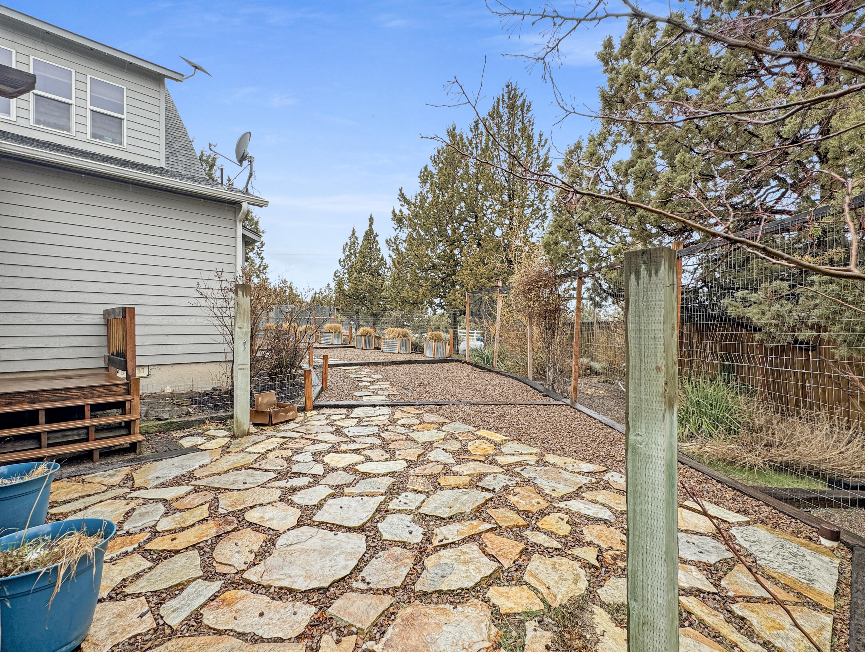 5122 SE Jerry Drive