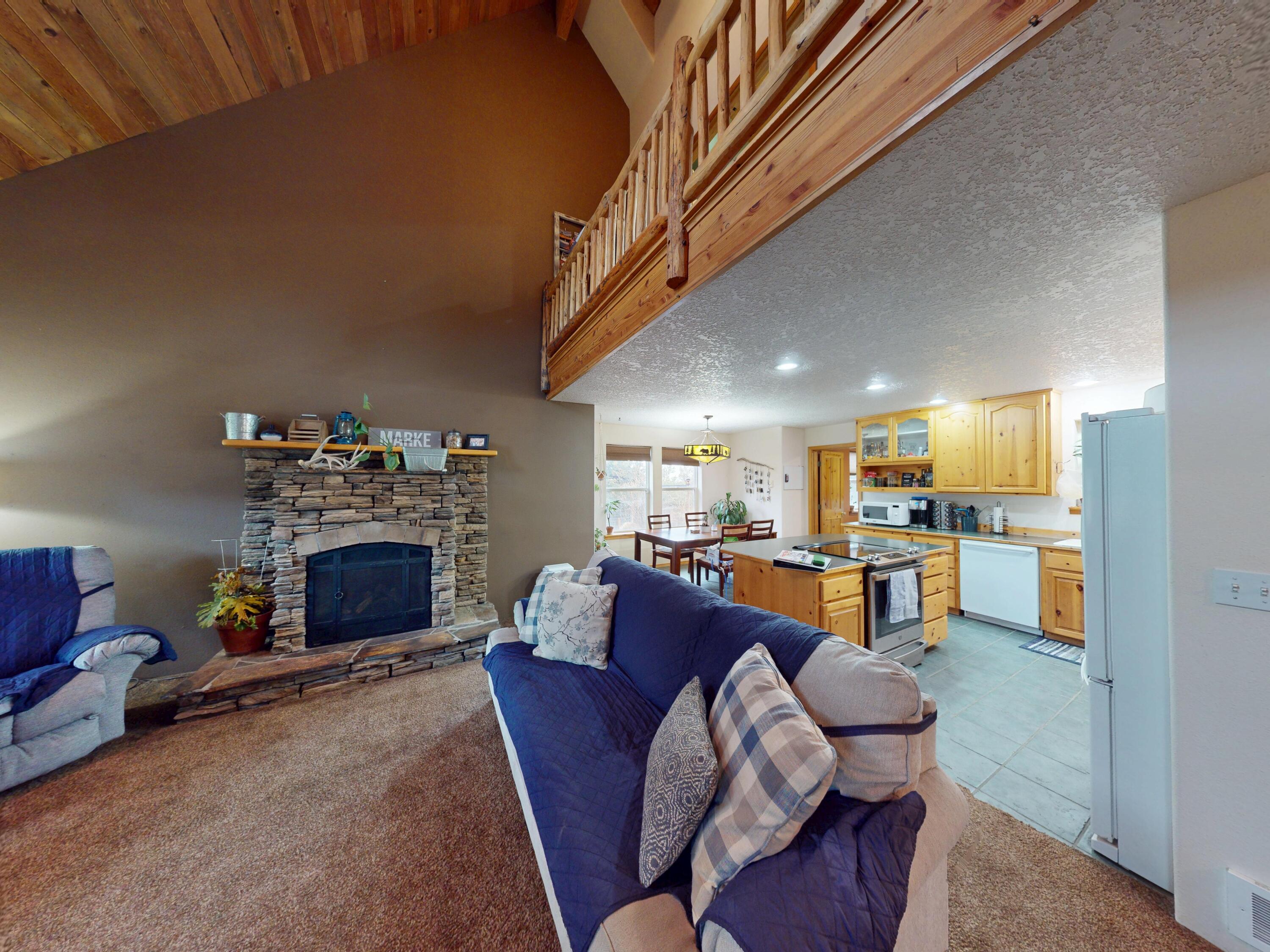 5122 SE Jerry Drive
