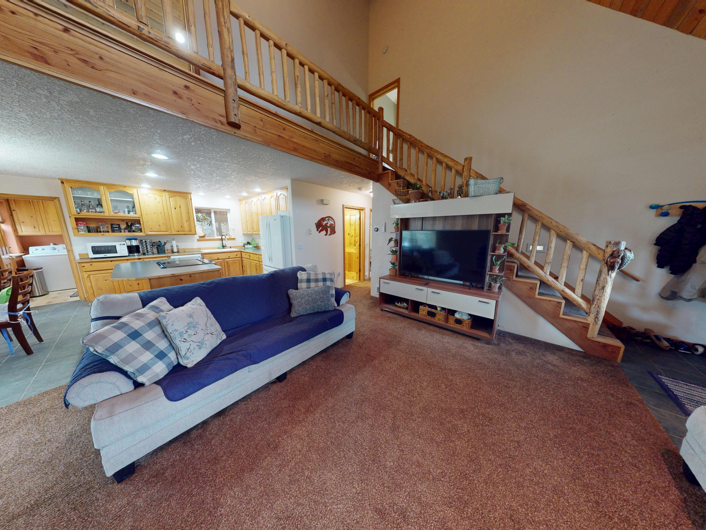 5122 SE Jerry Drive