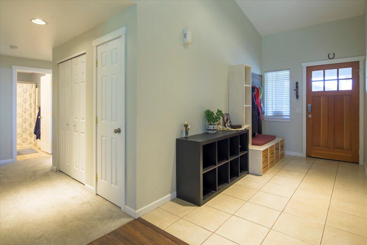 2201 SW Stonehedge Court