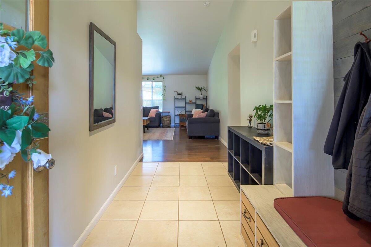 2201 SW Stonehedge Court