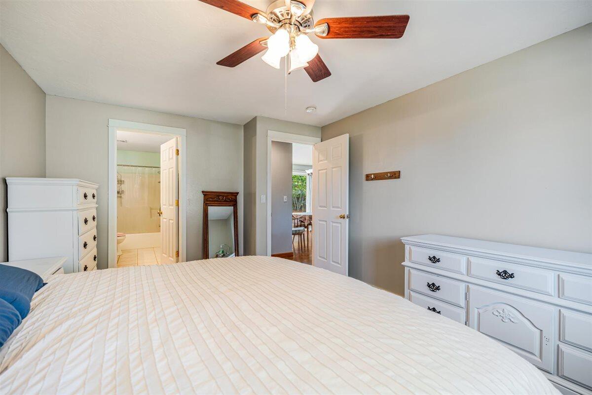 2228 SW Stonehedge Court