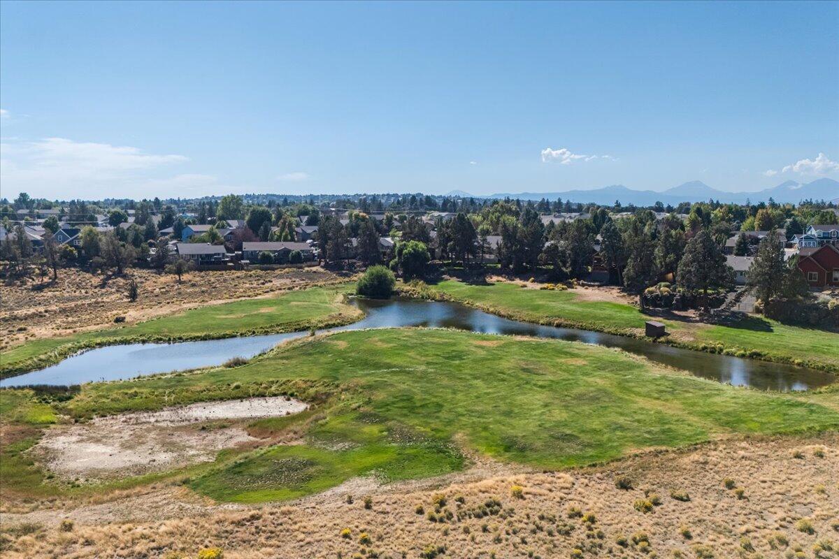 2228 SW Stonehedge Court