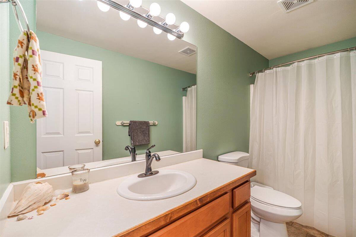 2228 SW Stonehedge Court