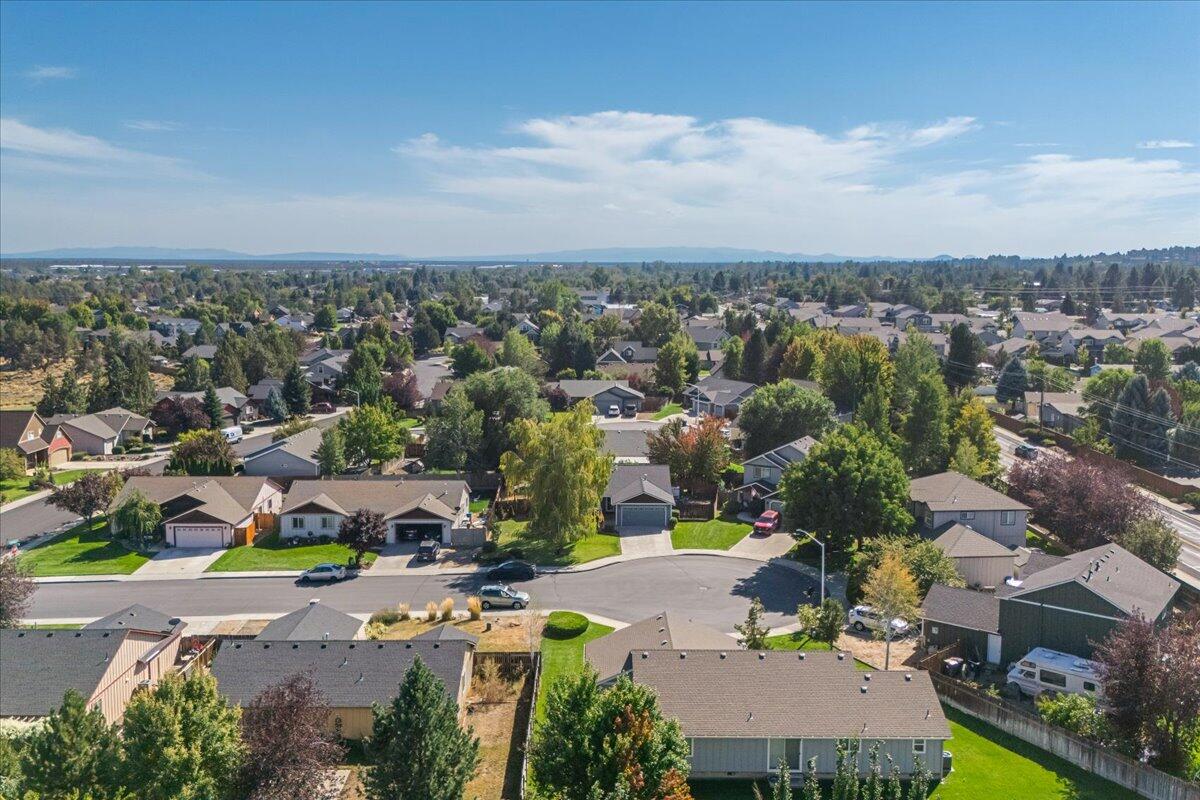 2228 SW Stonehedge Court