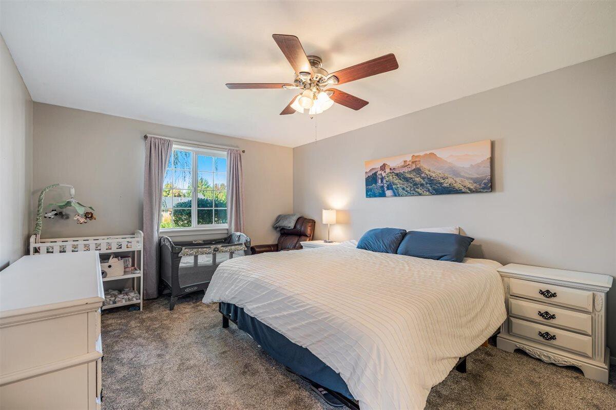 2228 SW Stonehedge Court