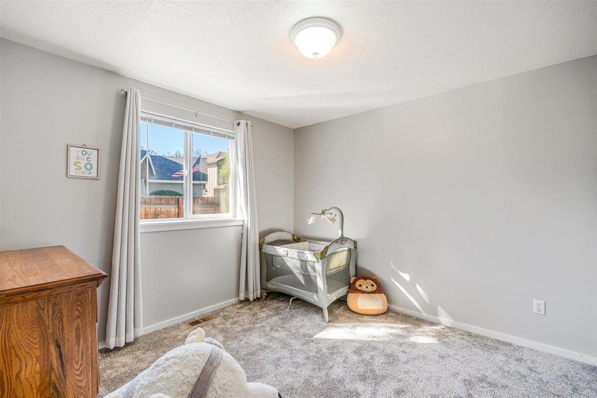 2228 SW Stonehedge Court