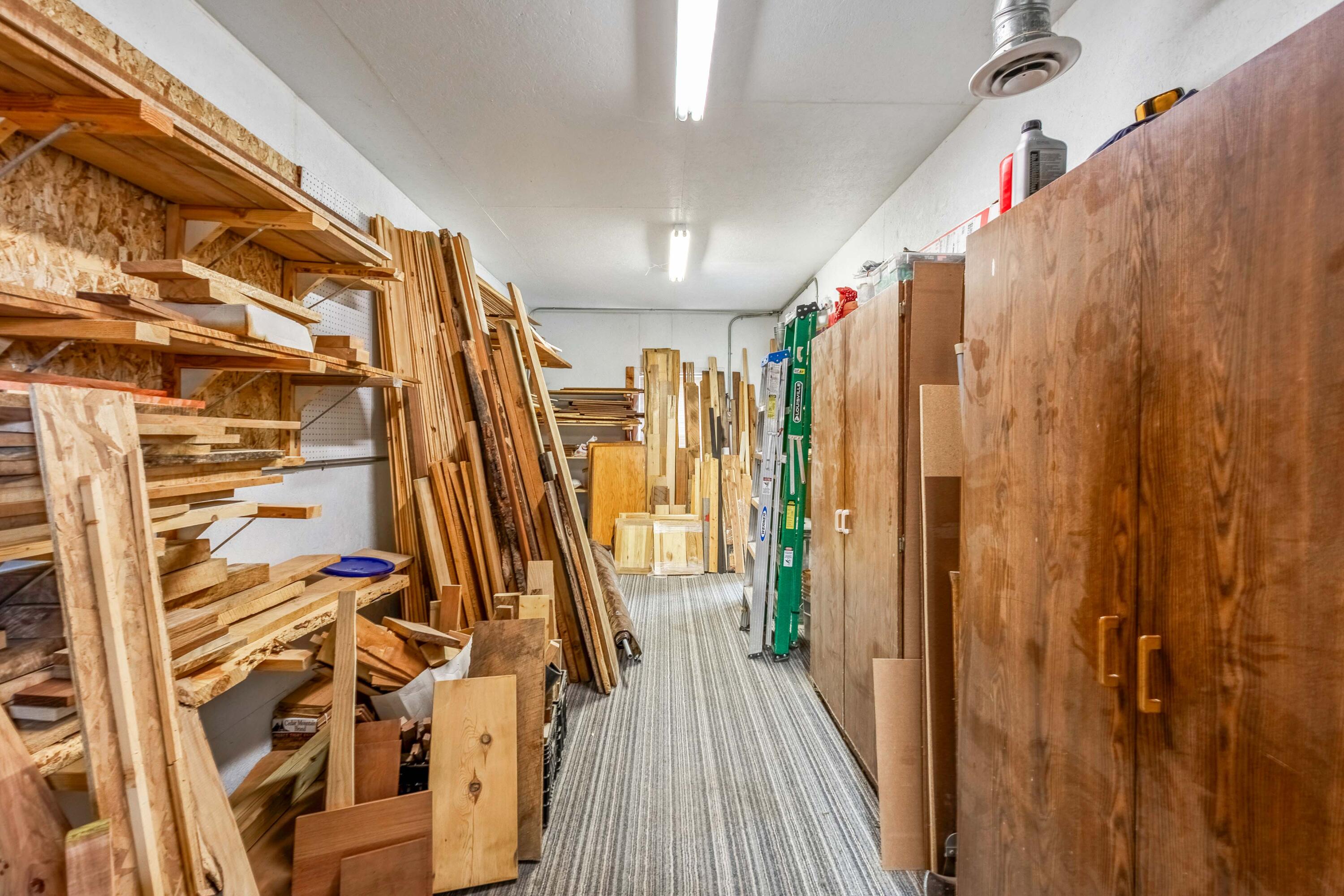 2603 NE Meadowcrest Drive