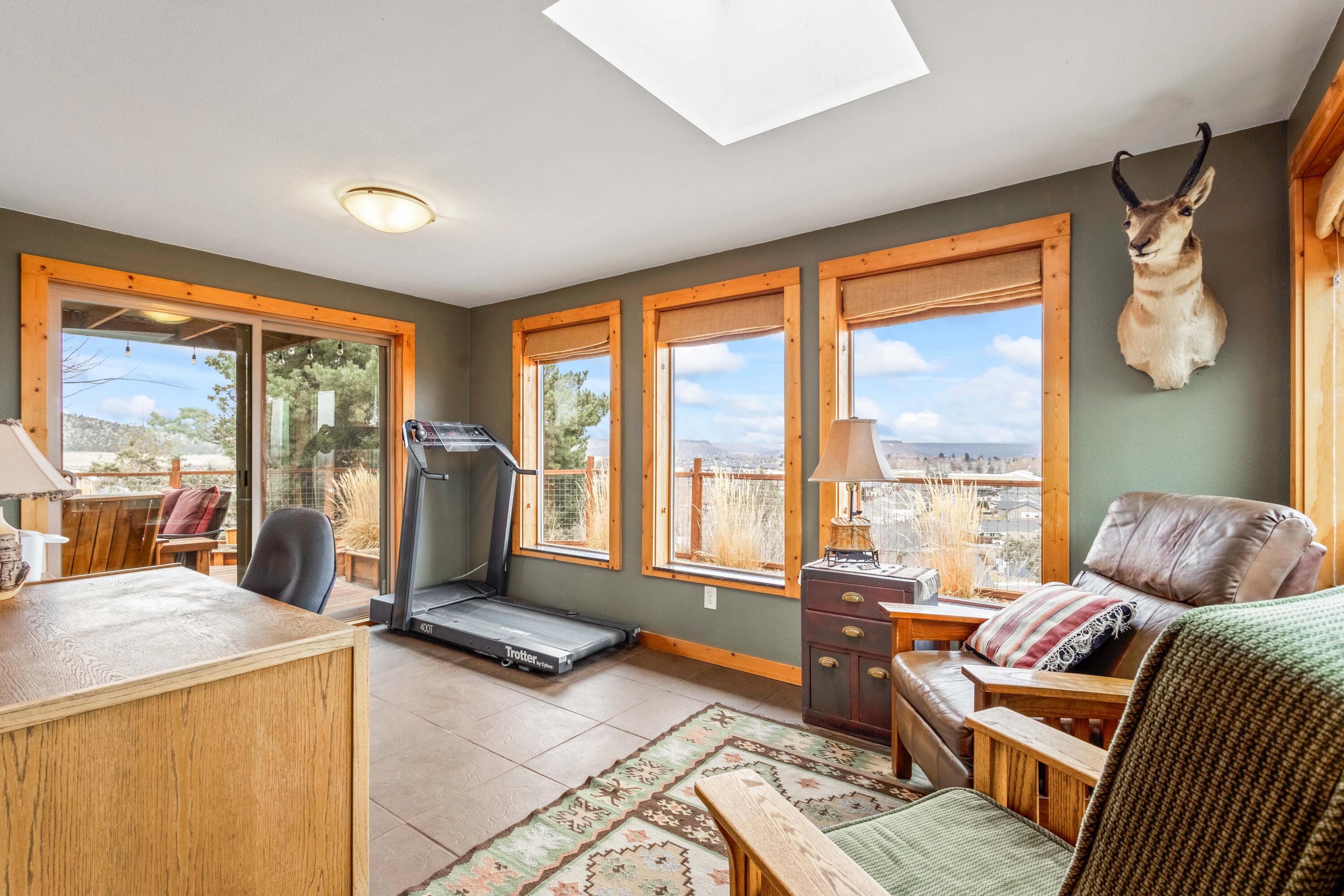 2603 NE Meadowcrest Drive