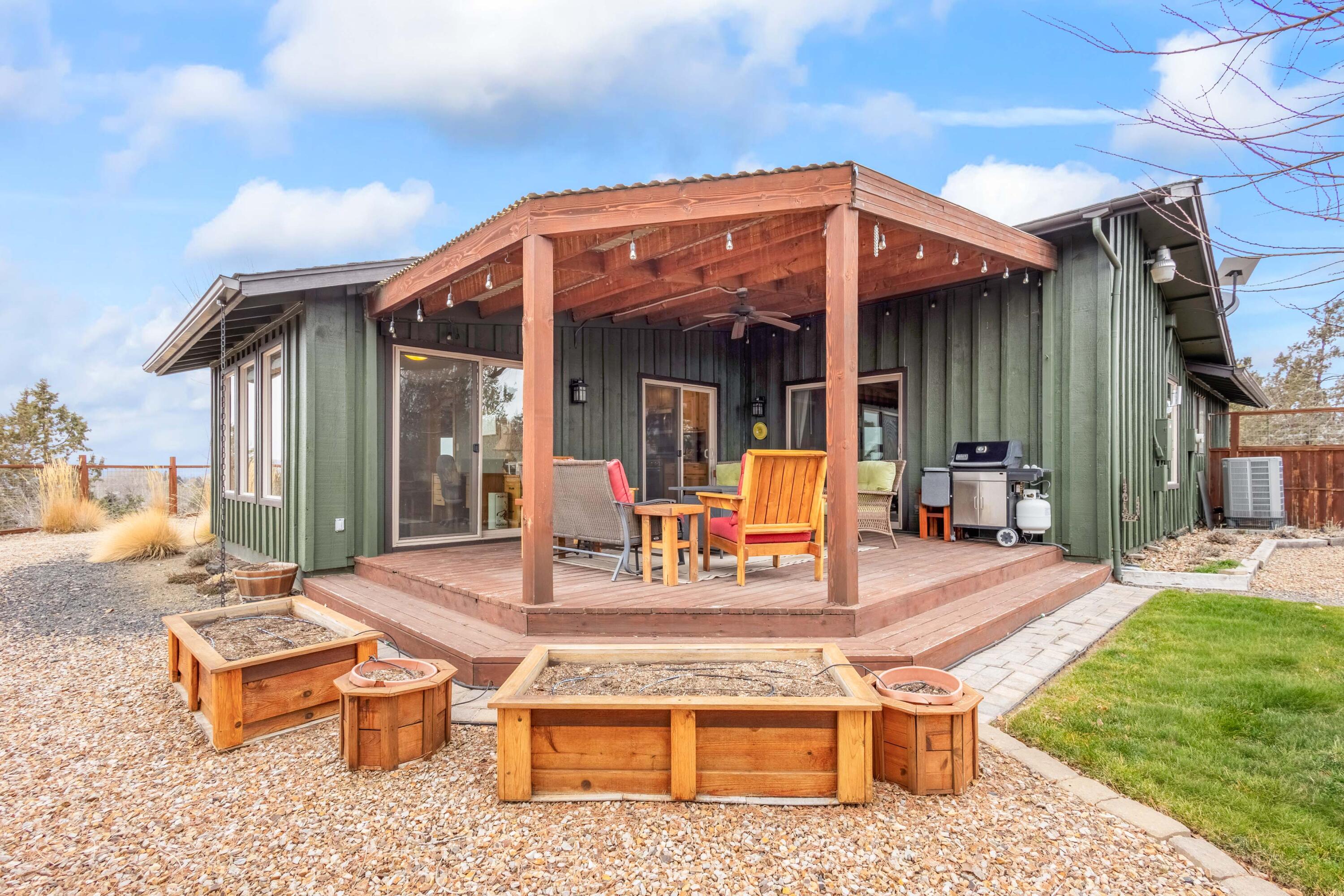 2603 NE Meadowcrest Drive