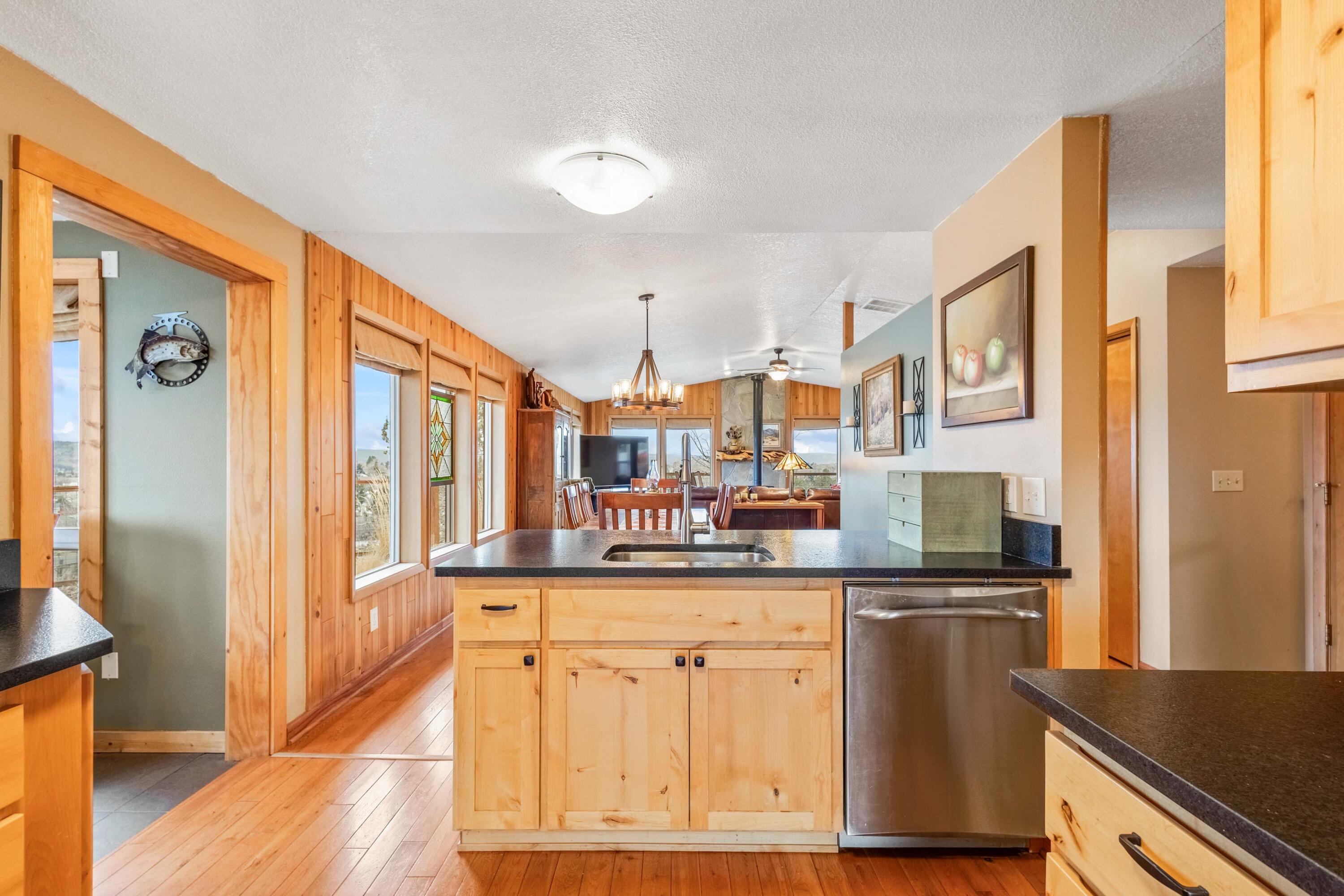 2603 NE Meadowcrest Drive