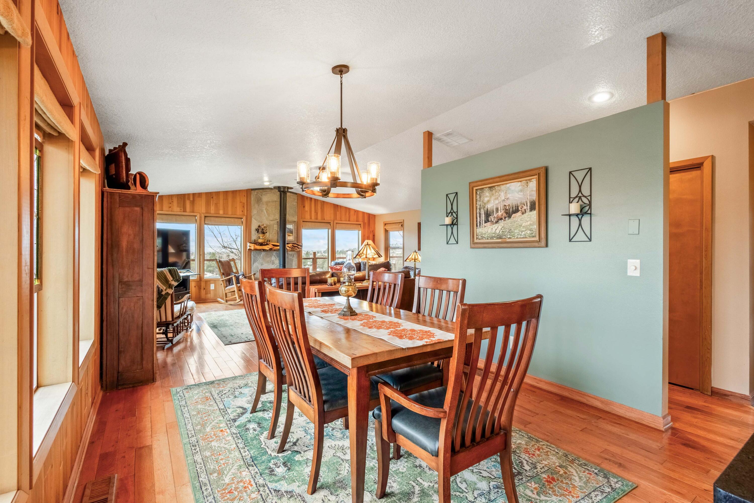 2603 NE Meadowcrest Drive