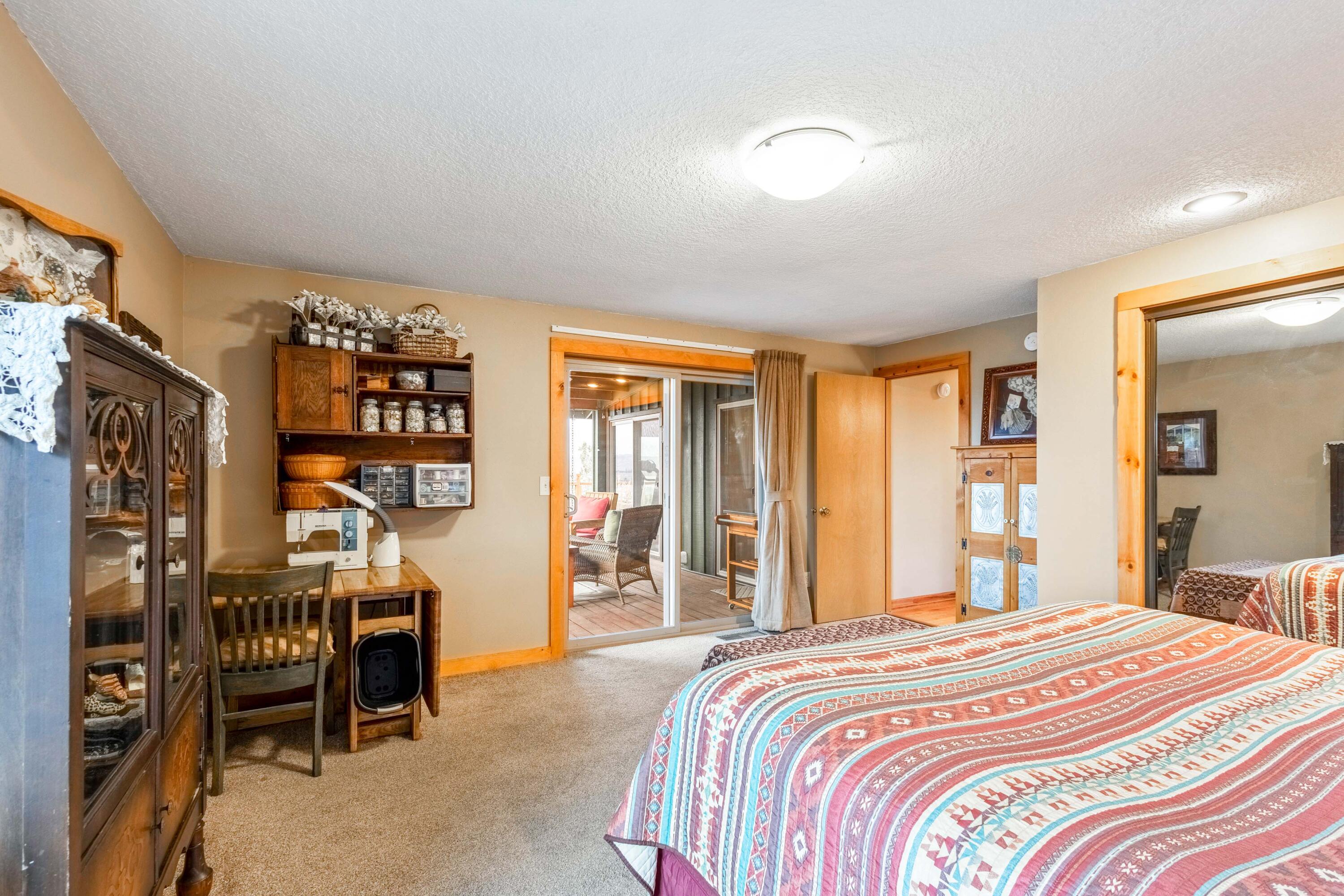 2603 NE Meadowcrest Drive