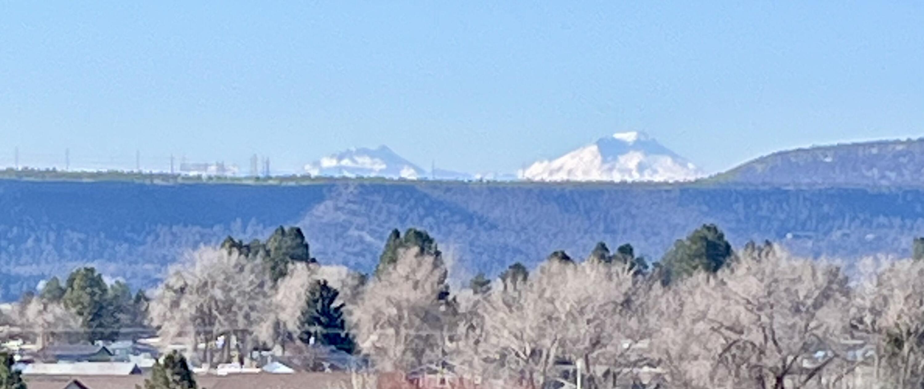 2603 NE Meadowcrest Drive