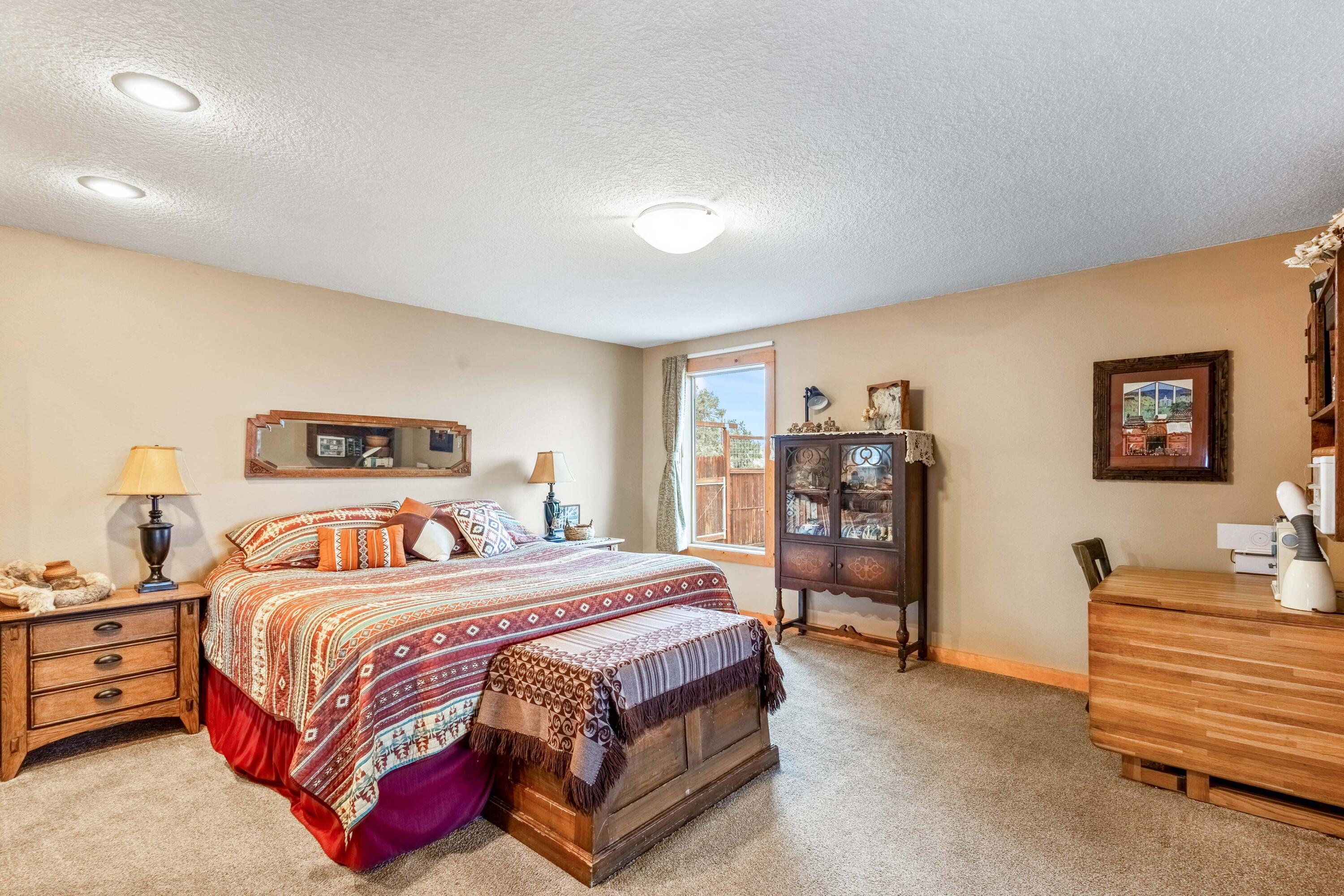 2603 NE Meadowcrest Drive