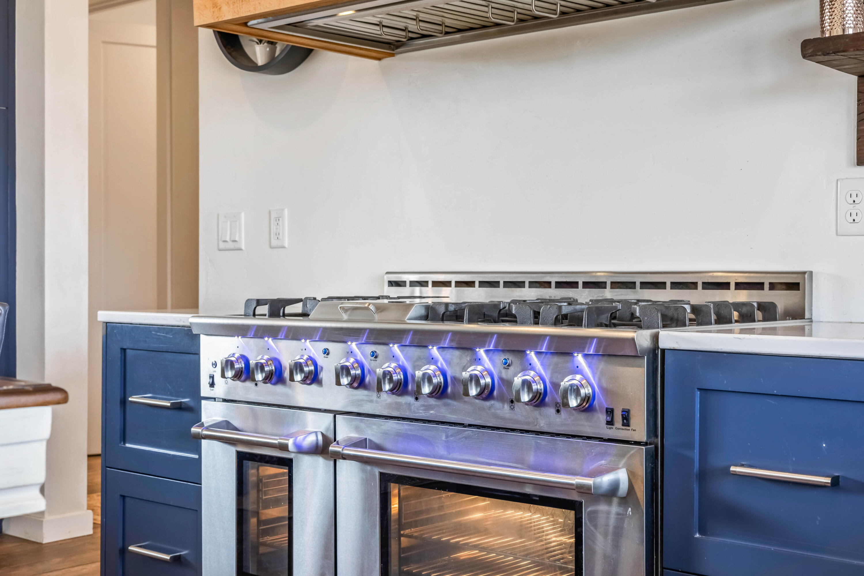 18385 SW Mount Adams Loop