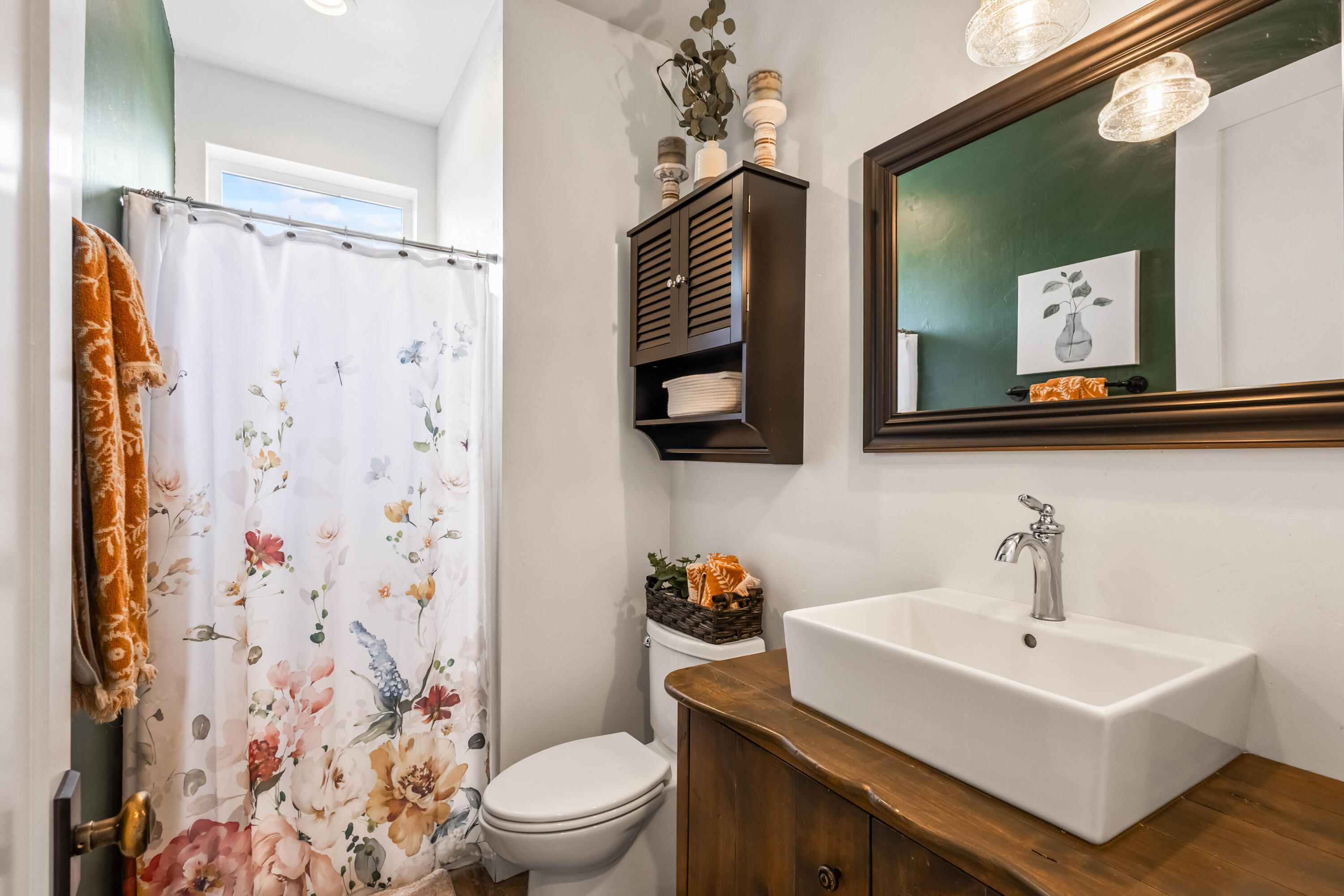 18385 SW Mount Adams Loop