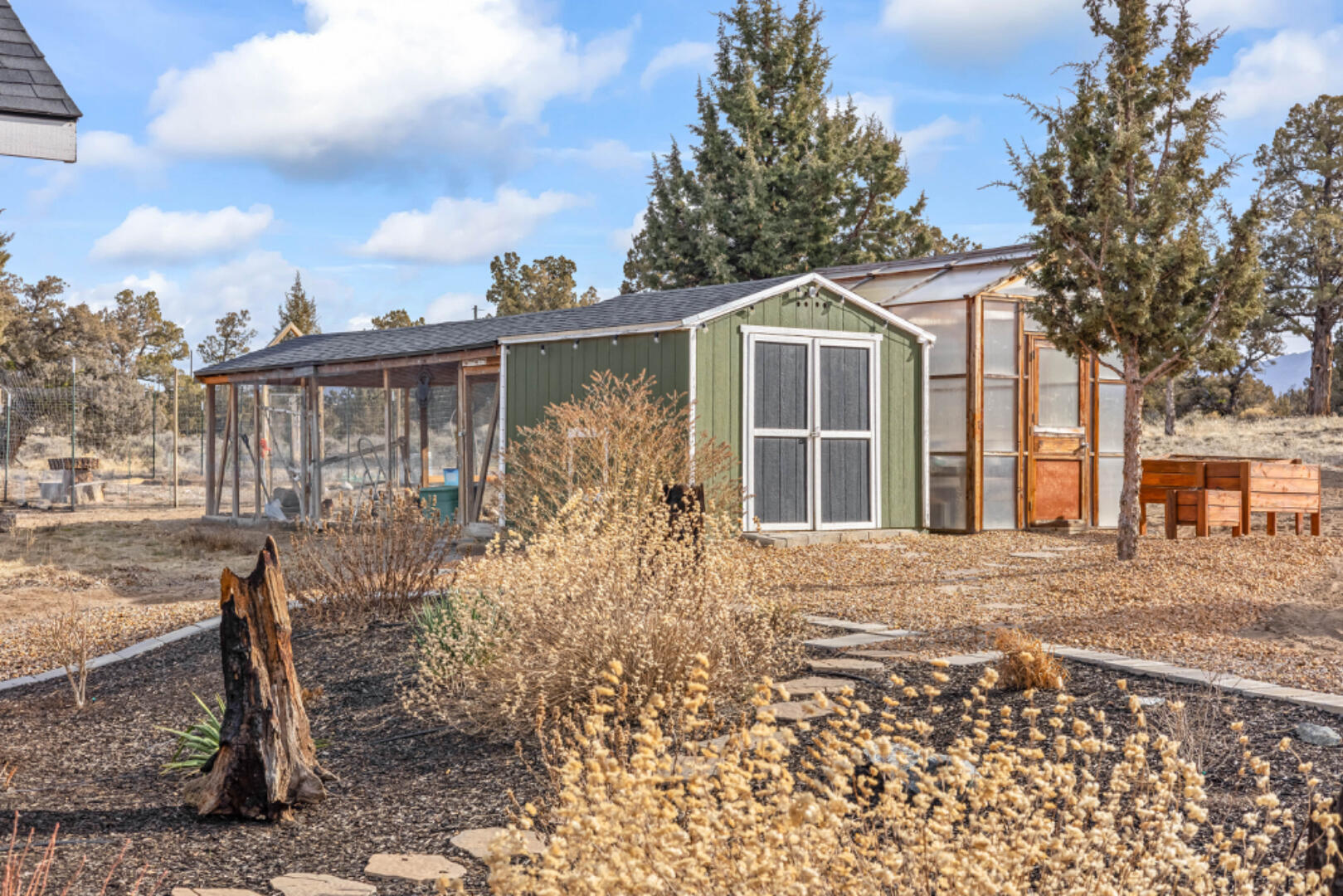 18385 SW Mount Adams Loop